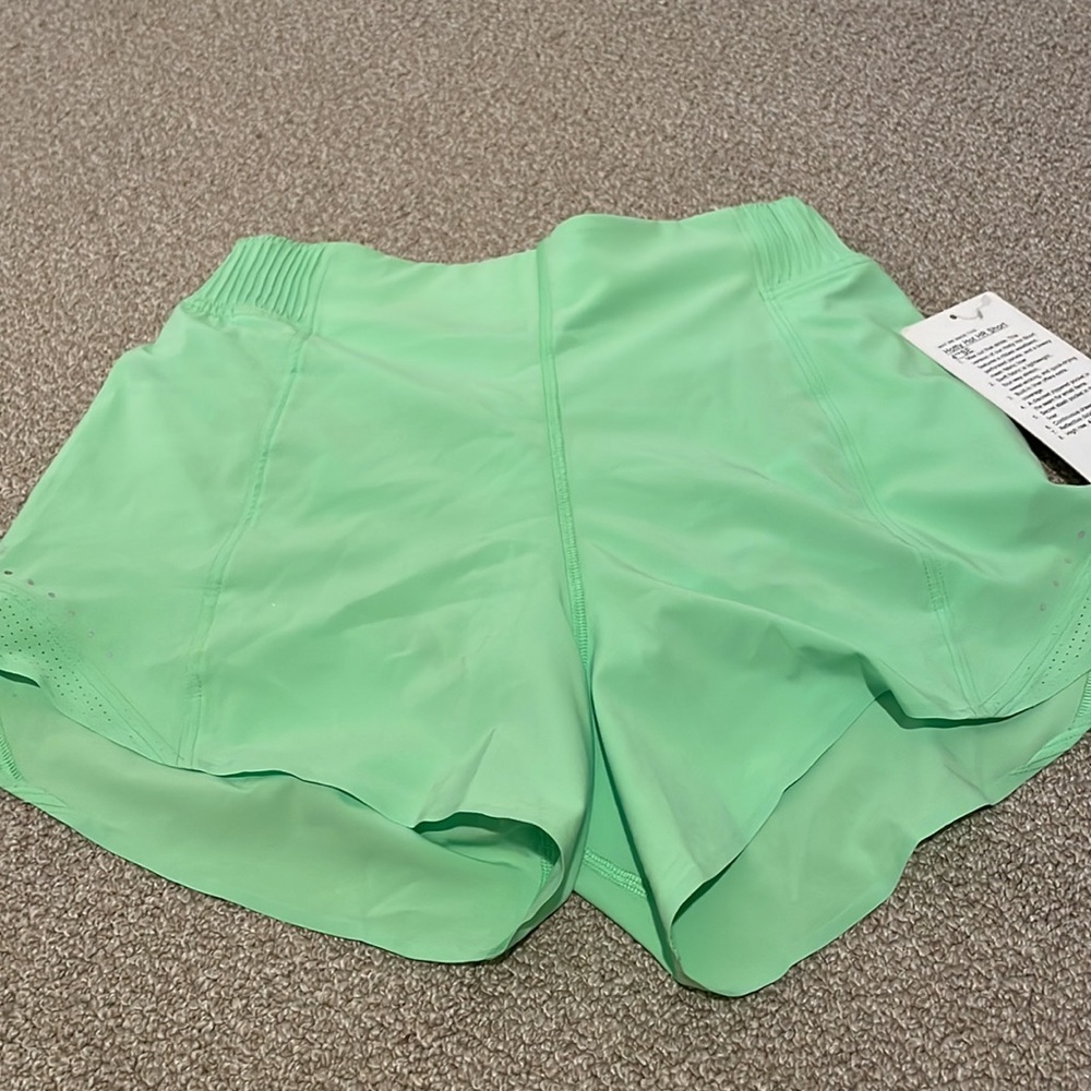 Lululemon Hotty Hot High Rise Short 4”